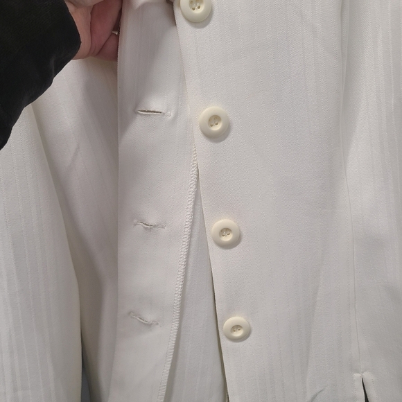 My Michelle creme blazer with removable stripe lapel 13/14 - Picture 4 of 6